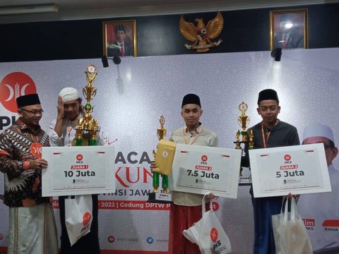 Perwakilan PKS Indramayu Juara 3 Lomba Baca Kitab Kuning Tingkat Jabar