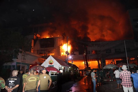 Korban Tewas Kebakaran Kasino di Kamboja Bertambah Jadi 19 Orang, 8 WNI Terluka