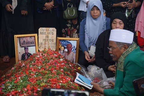 Istri Ungkap Alasan Pindah Tempat Pemakaman Pak Ogah  (1)