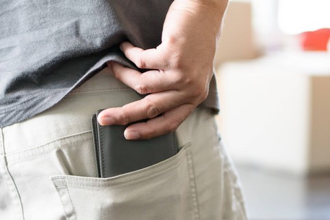 Ilustrasi saku belakang. Foto: Shutterstock