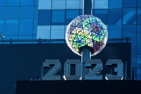 Foto: Bola Times Square Diuji Coba Jelang Perayaan Malam Tahun Baru 2023