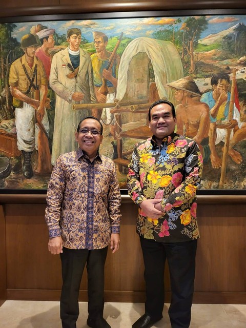 Minta Dukungan Percepatan Pembangunan Daerah, Bupati Blora Temui Mensesneg (1)