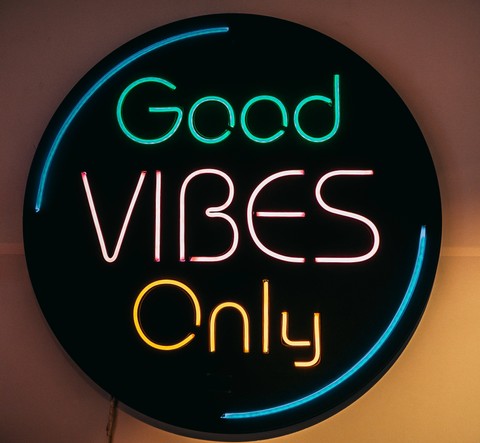 Arti Good Vibes dalam Bahasa Pergaulan Remaja (1)