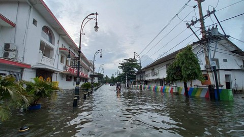 Kota Lama Semarang Juga Dikepung Banjir, Begini Kondisinya (3)