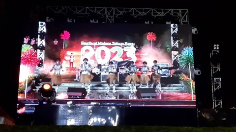 Parade Kebudayaan Nusantara Digelar di TMII Jelang Malam Pergantian Tahun 2023 (1)