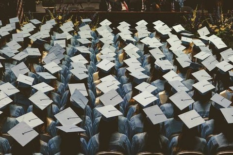 Kumpulan Judul Skripsi untuk Mahasiswa Bahasa