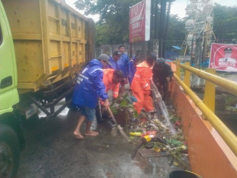 Dinas Pekerjaan Umum Kota Semarang Terus Intensifkan Upaya Penanganan Banjir (1)
