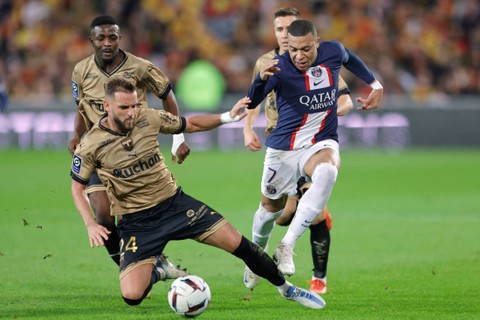 Hasil Liga Prancis: Ditekuk RC Lens, Paris Saint-Germain Telan Kekalahan Perdana (1)