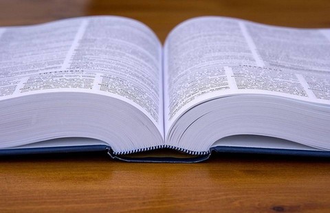 https://pixabay.com/id/users/publicdomainpictures-14/