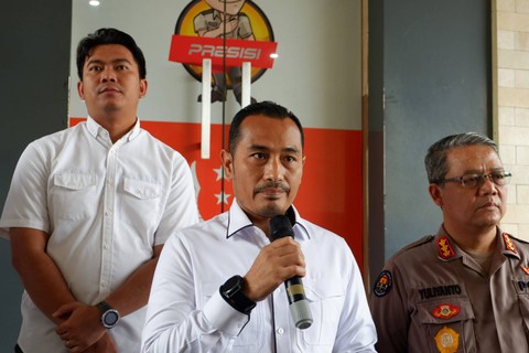 Dirreskrimum Polda DIY, Kombes Pol Nuredy Irwansyah Putra (tengah) saat ditemui di Polda DIY, Selasa (3/1/2023). Foto: Arfiansyah Panji Purnandaru/kumparan