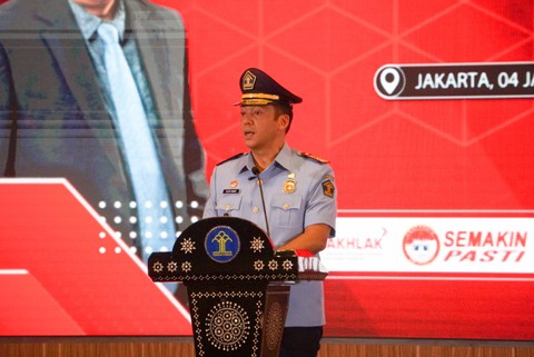 Dirjen Imigrasi Silmy Karim memberikan sambutan saat pelantikannya di Graha Pengayoman Kemenkumham, Jakarta, Rabu (4/1/2023). Foto: Jamal Ramadhan/kumparan