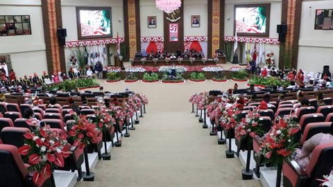 Suasana rapat paripurna di DPRD Provinsi Sulawesi Utara