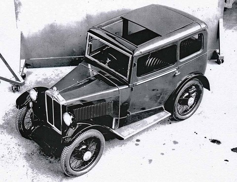 Atap geser Pytchley di Mobil Morris Motors. Foto: dok. Istimewa