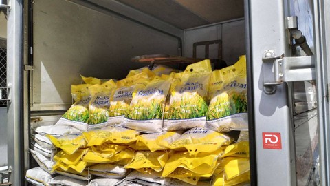 4 ton beras cadangan yang disalurkan Bulog ke pasar tradisional di Yogyakarta. Foto: Tugu Jogoja