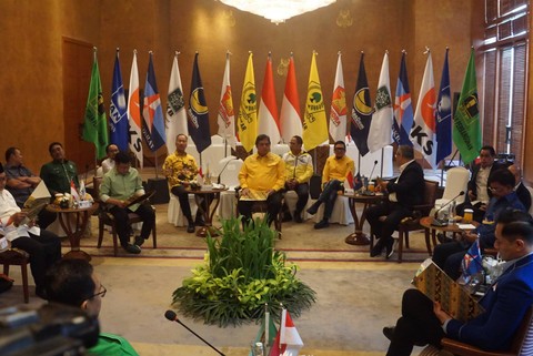Sejumlah elite parpol berkumpul di Hotel Darmawangsa pada Minggu (8/1). Elite parpol yang hadir membahas sistem pemilu proposional tertutup. Foto: Iqbal Firdaus/kumparan