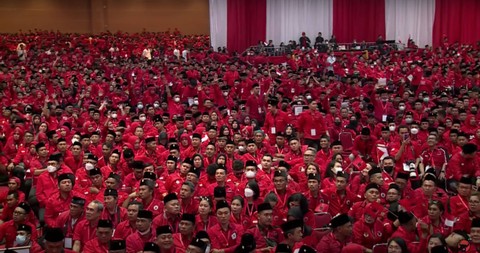 Kader PDIP mengadiri HUT Ke-50 PDIP di JIExpo Kemayoran, Jakarta, Selasa (10/1/2023). Foto: Dok. YouTube PDIP