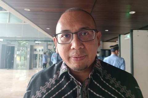 Anggota Komisi VI DPR dari Fraksi Gerindra, Andre Rosiade ditemui pasca menghadiri Sidang Paripurna DPR RI ke-14 Masa Persidangan III Tahun 2022-2023 di Gedung DPR, Jakarta, Selasa (10/1/2023). Foto: Akbar Maulana/kumparan