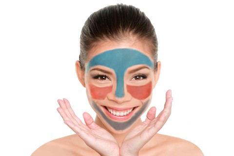  Ilustrasi tren masker multimasking. Foto: Shutterstock