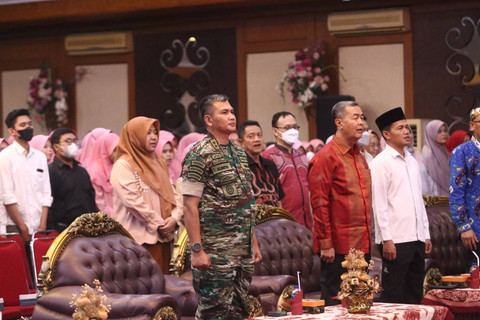 Kunto Arief Wibowo saat menyampaikan kuliah umum di Universitas Baiturrahmah (Unbrah), Sumatera Barat, pada Sabtu (14/1). Foto: Dok. Istimewa