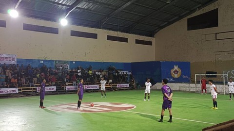 Pertandingan final futsal Merah Putih Cup 2023, yang berlangsung di GOR Pancasila Sorong, foto: Yanti/BalleoNEWS