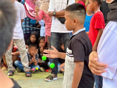 Lomba lato-lato di Lampung Selatan berhadiah kambing dan uang jutaan rupiah, Minggu (15/1/2023) | Foto: Roza Hariqo/Lampung Geh