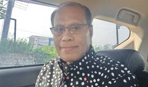 Dosen Fakultas Hukum Ubaya dan Lawyer di Surabaya, Marianus Gaharpung, SH, MS.