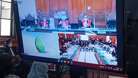 Suasana sidang pemeriksaan saksi tragedi Kanjuruhan di PN Surabaya, Kamis (19/1/2023). Foto: Farusma Okta Verdian/kumparan