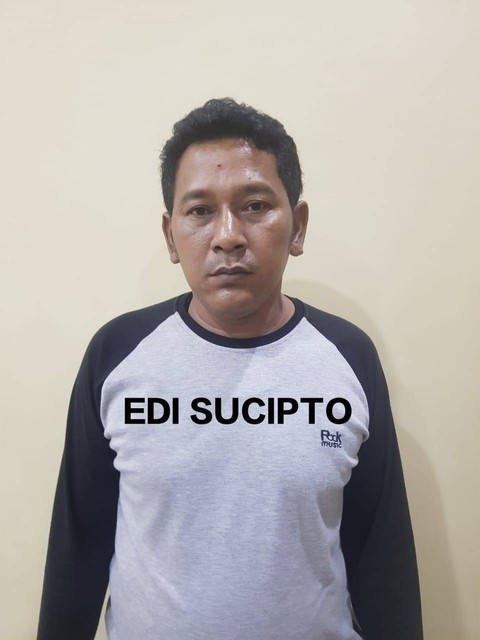 Tampang 7 anggota LSM yang perasa dan minta uang damai dalam kasus pemerkosaan gadis di bawah umur di Kabupaten Brebes. Foto: Dok. Polda Jateng