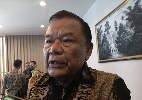 Direktur Eksekutif GIMNI, Sahat Sinaga ditemui saat sidang majelis KPPU tentang dugaan kartel minyak goreng di Kantor KPPU, Jakarta, Jumat (20/1/2023). Foto: Akbar Maulana/kumparan