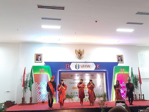 Kegiatan Festival Budaya di Unuversitas Hayam Wuruk Perbanas Surabaya. Foto-foto: Amanah Nur Asiah/Basra