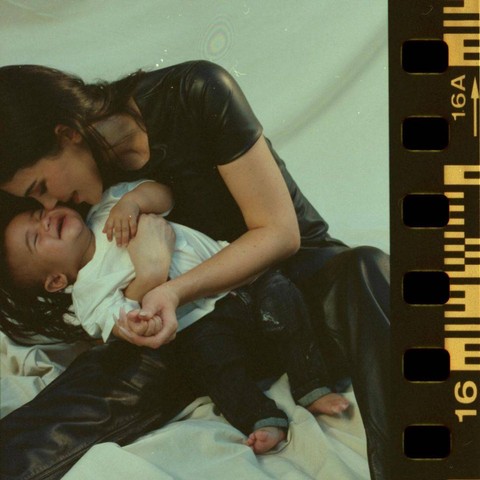 Kylie Jenner ungkap wajah dan nama anak kedua. Foto: Instagram/@kyliejenner