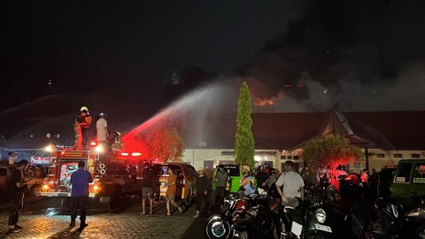 Kebakaran di Polda Kalimantan Selatan, Rabu (25/1/2023). Foto: Dok. Istimewa
