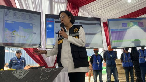 Sri Mulyani saat mengunjungi CDP, Cikarang, Jawa Barat, Jumat (27/1). Foto:  Alfaddillah/kumparan