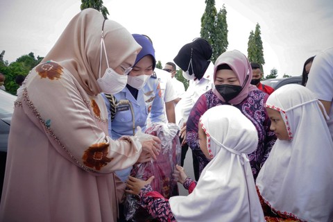 Istri Wakil Presiden Ma'ruf Amin di SDN 1 Syamsudin Noor Banjarbaru. Foto: Dok. Setwapres