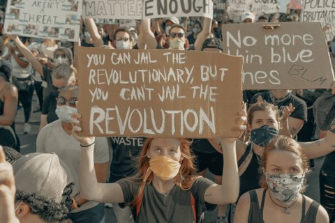 sumber foto: https://unsplash.com/photos/L3AiWxPqmj8