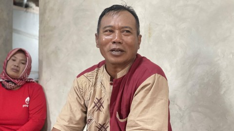 Dedi Setiadi, Ketua RW 02 Kampung Babakan Mande, Desa Gunungsari, Ciranjang, Cianjur. Foto: Muthia Firdaus/kumparan