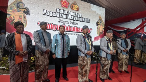Polri-TNI gelar wayang kulit
 di Lapangan Bhayangkara Mabes Polri, Jakarta Selatan, Jumat (3/2). 
 Foto: Jonathan Devin/kumparan