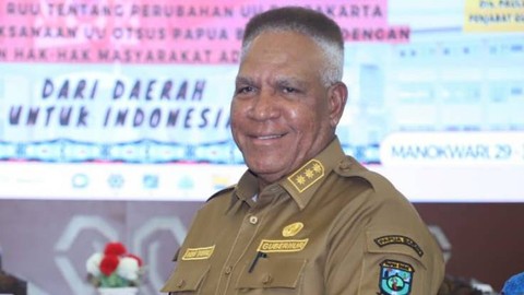 Penjabat Gubernur Papua Barat, Paulus Waterpauw. Foto: Tim Media PJGubPB