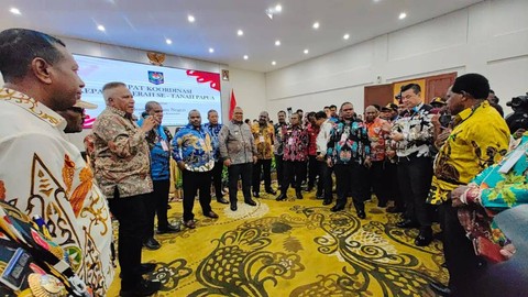 Rapat koordinasi bersama kepala daerah se-Papua bersama Mendagri. Foto: Tim Media PJGubPB