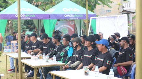 Komunitas Ojol (Kajol) Indonesia Dukung Ganjar menggelar perayaan HUT di Depok, Sabtu (4/2/2023). Foto: Dok. Istimewa