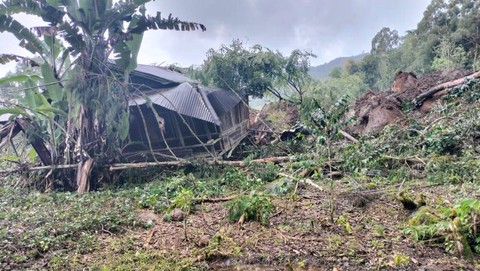 Longsor melanda permukiman warga di Toraja Utara, Sulawesi Selatan, Sabtu (4/2/2023). Foto: Dok. Istimewa