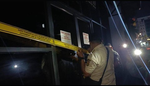 Angel's Wing dipasang segel oleh Pemerintah Kota Bandar Lampung. | Foto: Sinta Yuliana/Lampung Geh