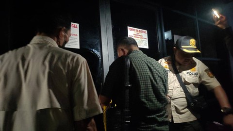 Angel's Wing dipasang segel oleh Pemerintah Kota Bandar Lampung. | Foto: Sinta Yuliana/Lampung Geh