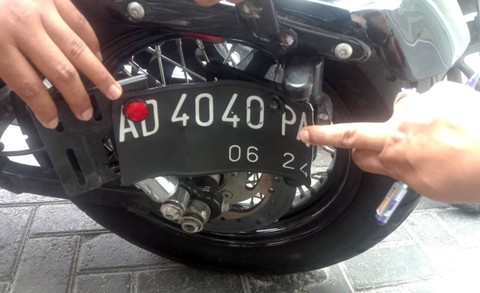 Penampakan Moge yang Terlibat Kecelakaan dengan Honda Blade di Surabaya