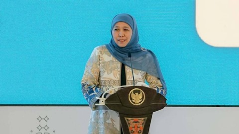 Gubernur Jawa Timur, Khofifah Indar Parawansa saat menghadiri acara forum Muktamar Fikih Peradaban I di Hotel Shangrila Surabaya, Senin (6/2/2023). Foto: Humas Pemprov Jatim