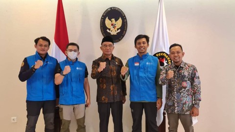 Tim EMT bersilaturahim dengan Menko PMK Muhadjir Effendy. Foto: Dok. Istimewa
