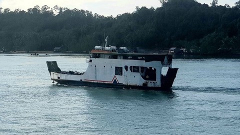 KMP Paray Roro Rute Jagoh-Penarik. Foto: Hasrullah/kepripedia.com