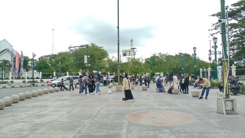 Suasana Titik Nol Kilometer Kota Yogyakarta pada Kamis (9/2) siang. Foto: Arfiansyah Panji Purnandaru/kumparan