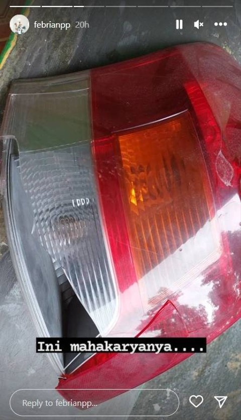 Kondisi lampu mobil milik Febrian Permana, pengunjung Taman Safari yang mobilnya ditabrak singa. Foto: Instagram/@febrianpp