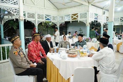 Ramah tamah Wagub Kalbar dan Bupati Mempawah beserta Ketua MUI Kalbar dan Forkopimda Mempawah. Foto: Adpim Pemprov Kalbar